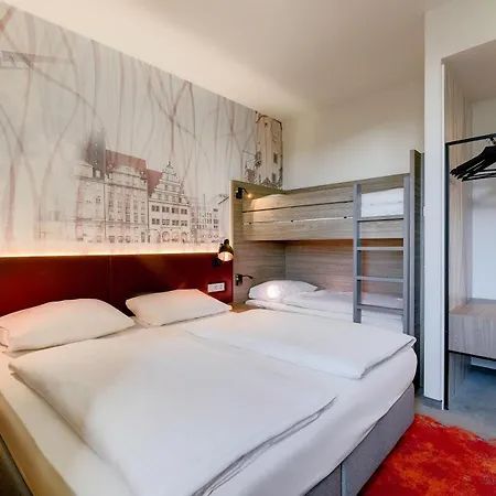 Campanile Leipzig Halle Airport Hotel 3*