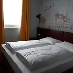 ホテル Campanile Leipzig Halle Airport 3*