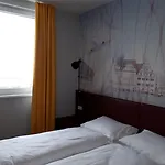 Campanile Leipzig Halle Airport 3* シュクロイディッツ