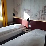 Campanile Leipzig Halle Airport 3* シュクロイディッツ