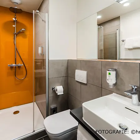 Hotel Campanile Leipzig Halle Airport 3*