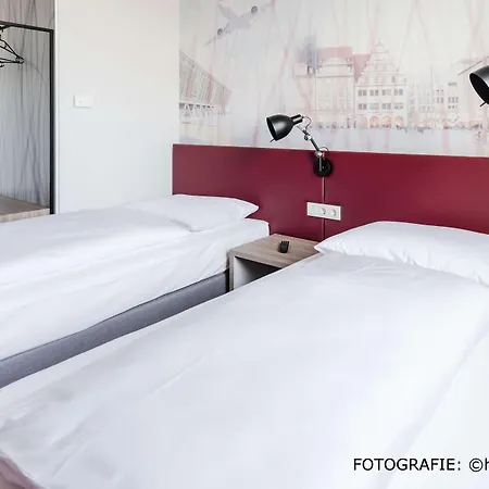 Hotel Campanile Leipzig Halle Airport 3*