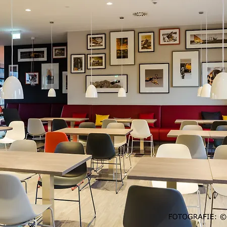 Hotel Campanile Leipzig Halle Airport 3*
