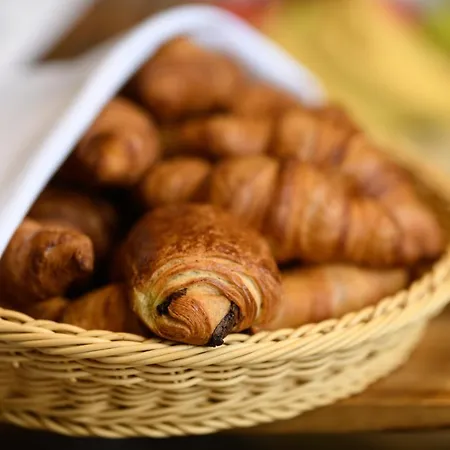 Campanile Leipzig Halle Airport Отель 3*