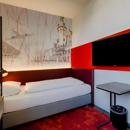 Hotel Campanile Leipzig Halle Airport 3*