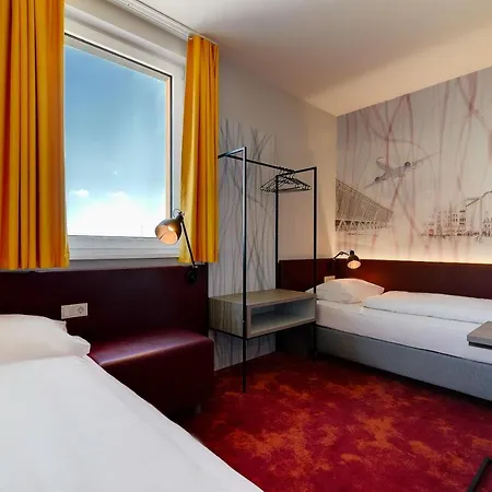 Campanile Leipzig Halle Airport Отель 3*