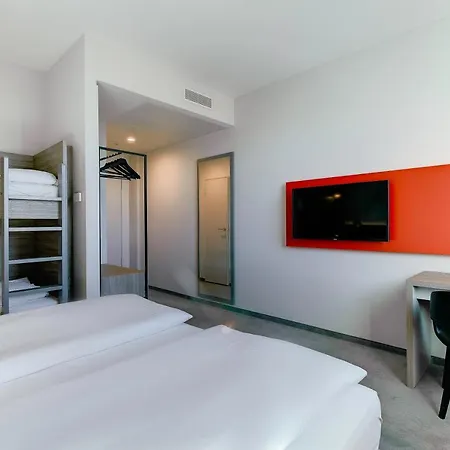 Campanile Leipzig Halle Airport Шкойдиц