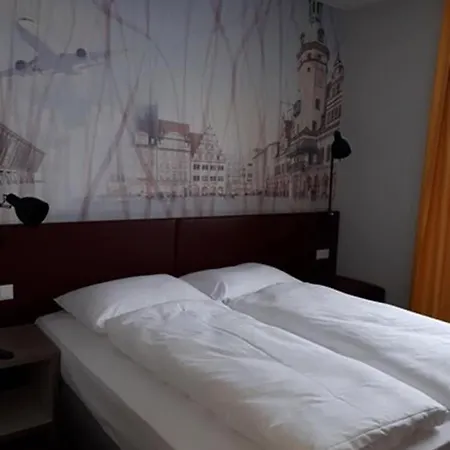 Отель Campanile Leipzig Halle Airport 3*