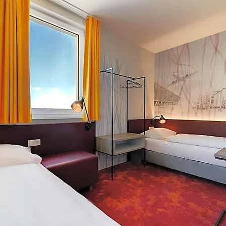 Hotell Campanile Leipzig Halle Airport 3*