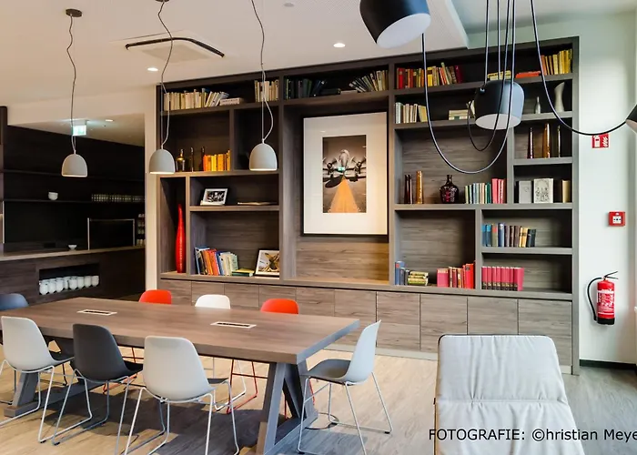 Campanile Leipzig Halle Airport מלון שקאודיטז