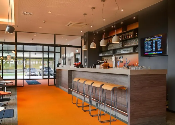 Campanile Leipzig Halle Airport Hotel 3*