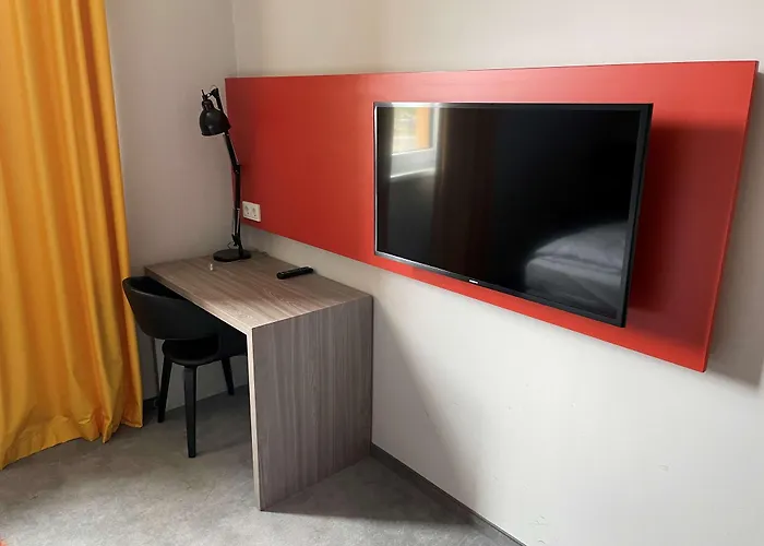 מלון Campanile Leipzig Halle Airport 3*