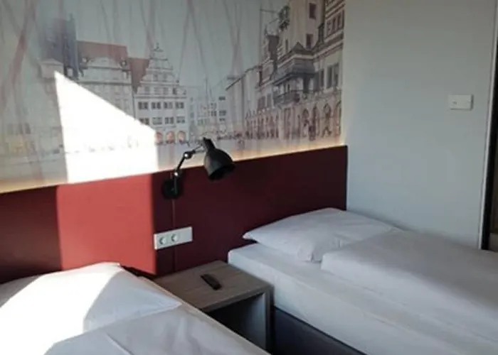 酒店 Campanile Leipzig Halle Airport 施科伊迪茨