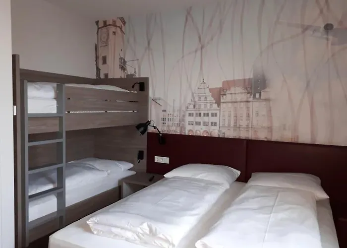 Hotel Campanile Leipzig Halle Airport 3*